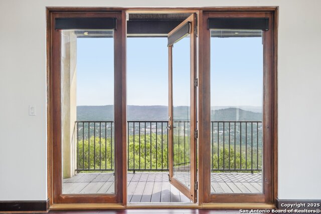 Image 13 of 73 For 285 Timber Hill
