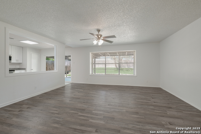 Image 3 of 20 For 3843 Briarhaven