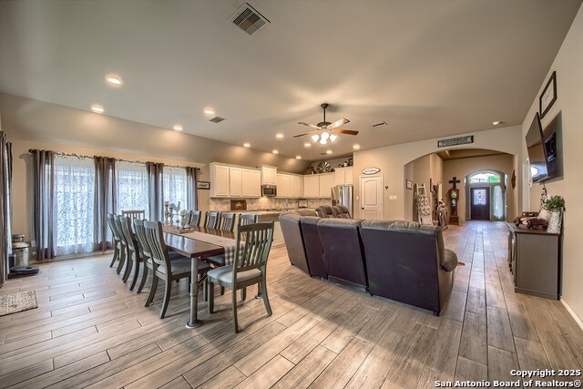 Image 5 of 22 For 2097 Range Rd