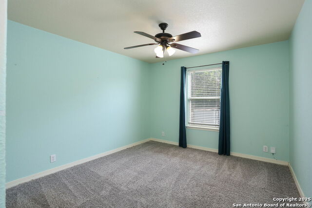 Listing photo id 12 for 6819 Liberty Stone