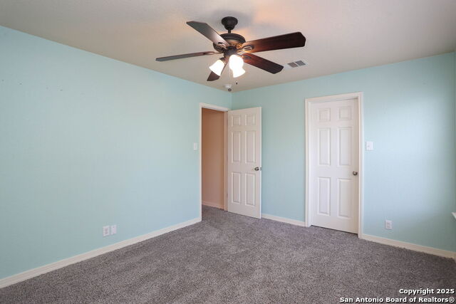 Listing photo id 24 for 6819 Liberty Stone