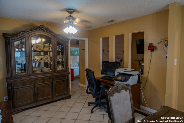 Listing photo id 21 for 4611 Valley Brook