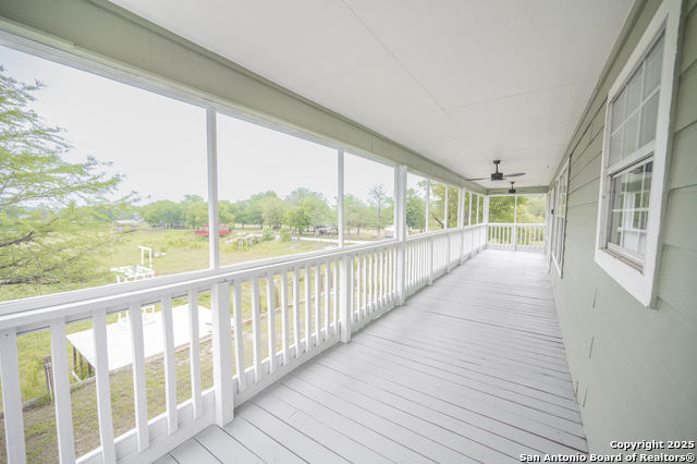 Image 14 of 39 For 352 Longhorn Dr