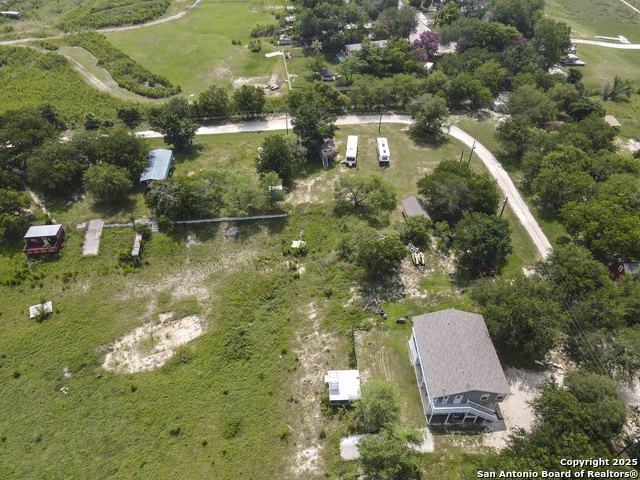 Image 33 of 39 For 352 Longhorn Dr