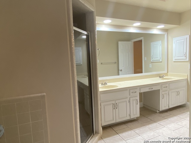 Image 11 of 27 For 117 Richardson Dr