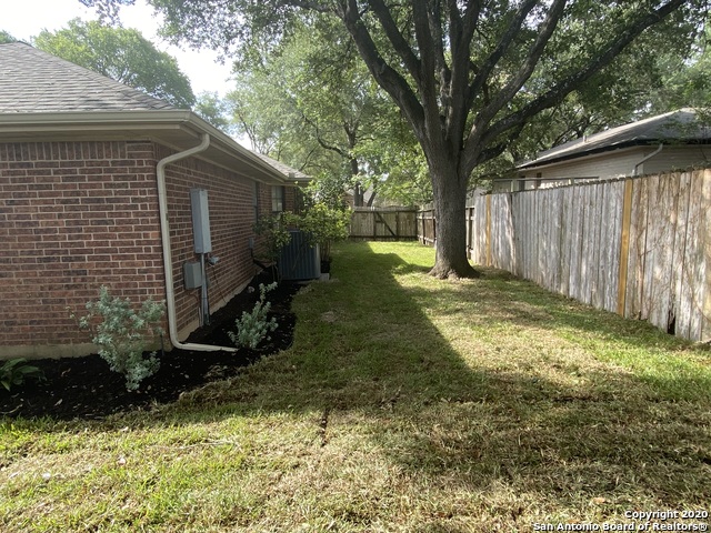 Image 27 of 27 For 117 Richardson Dr