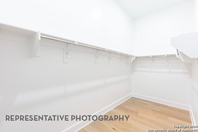 Listing photo id 17 for 349 Hulda