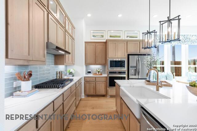 Listing photo id 2 for 349 Hulda