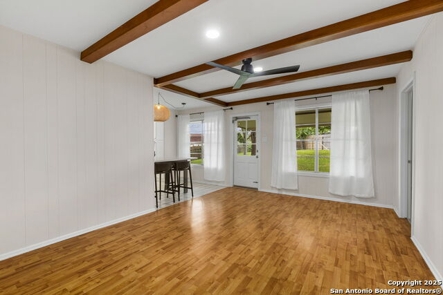 Listing photo id 14 for 3646 Igo