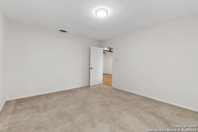 Listing photo id 17 for 3646 Igo