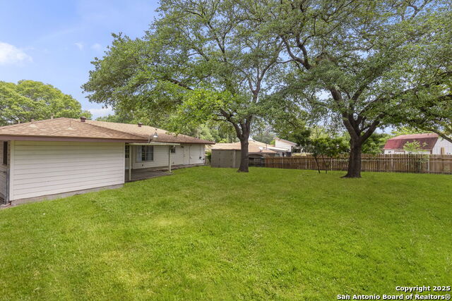 Listing photo id 24 for 3646 Igo