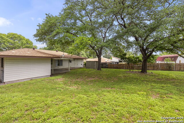 Listing photo id 29 for 3646 Igo
