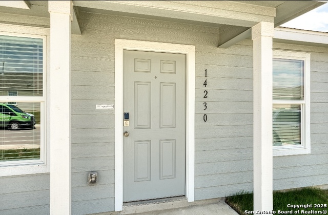 Image 12 of 14 For 14230 Llama