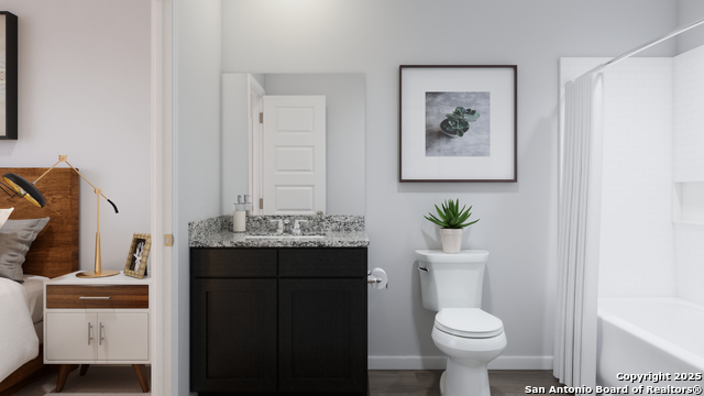 Listing photo id 20 for 15005 Fischer Garden