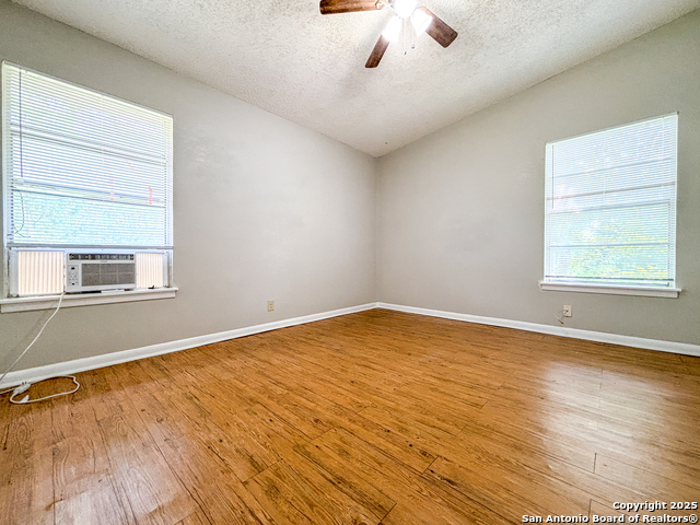 Image 11 of 15 For 319 Hialeah Ave