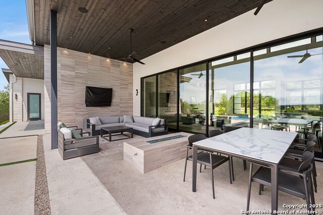 Image 44 of 70 For 125 Monterey Trail