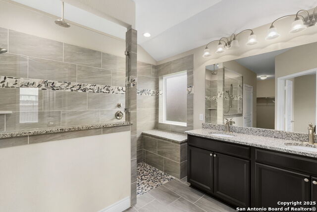 Image 18 of 33 For 620 Ridgemeadow