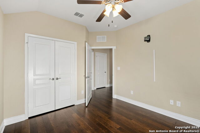 Image 24 of 33 For 620 Ridgemeadow