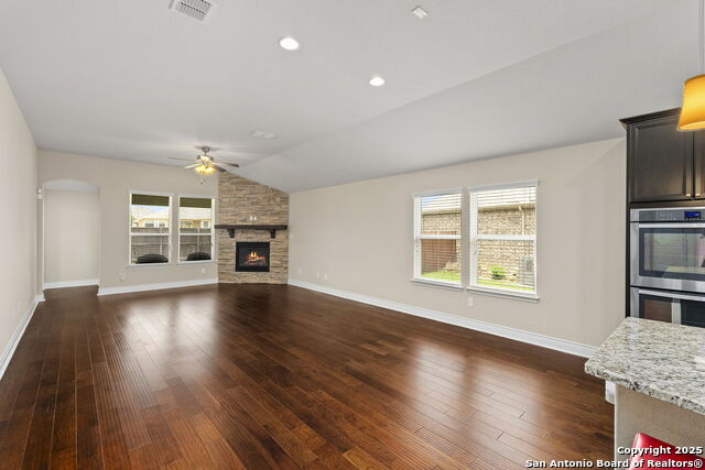Image 5 of 33 For 620 Ridgemeadow