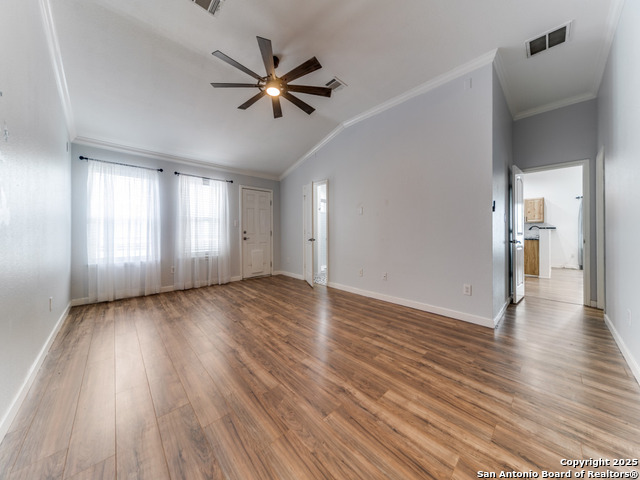 Image 10 of 29 For 651 River View Dr
