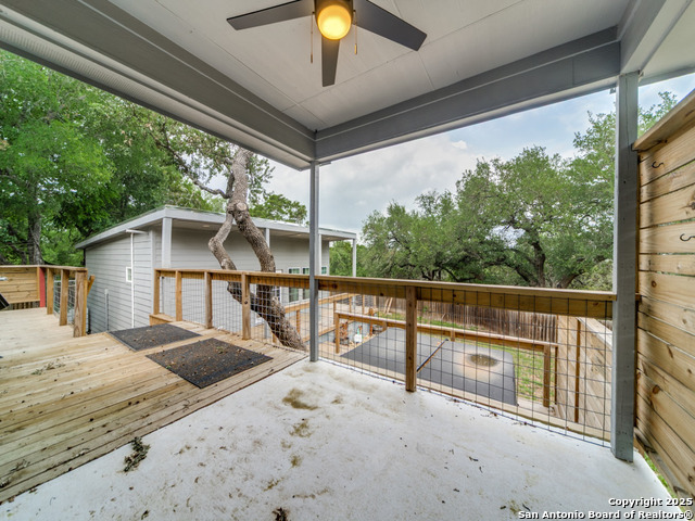Image 23 of 29 For 651 River View Dr