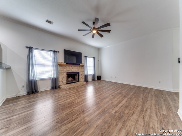 Image 6 of 29 For 651 River View Dr
