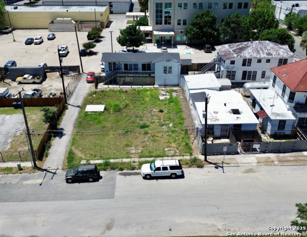 Image 8 of 8 For 715 Baltimore