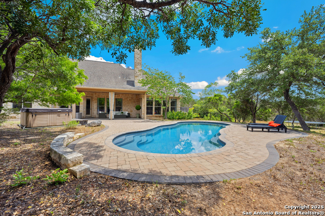 Details for 287 County Road 2801 E., Mico, TX 78056