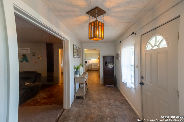 Listing photo id 15 for 4843 Fm 1436