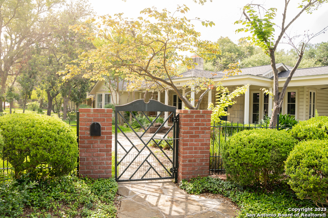 Details for 140 Fair Oaks, Alamo Heights, TX 78209