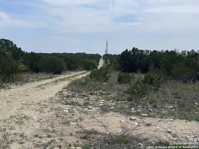 Listing photo id 0 for 350 Sd 23110