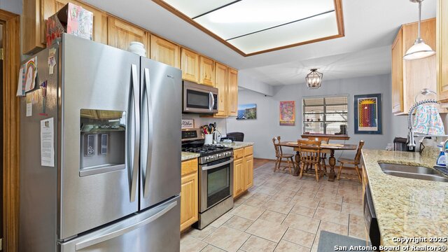 Listing photo id 8 for 8422 Timber Crest