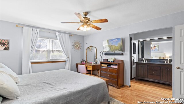 Listing photo id 10 for 8422 Timber Crest