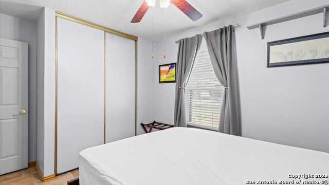 Listing photo id 14 for 8422 Timber Crest