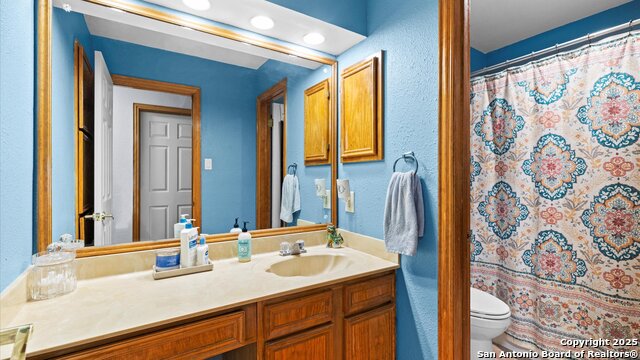 Listing photo id 15 for 8422 Timber Crest