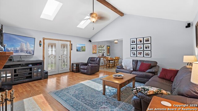 Listing photo id 1 for 8422 Timber Crest
