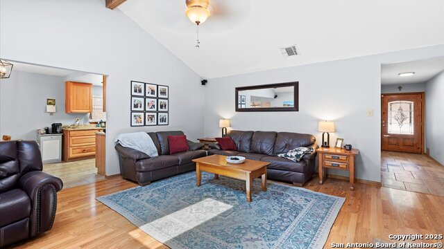 Listing photo id 2 for 8422 Timber Crest