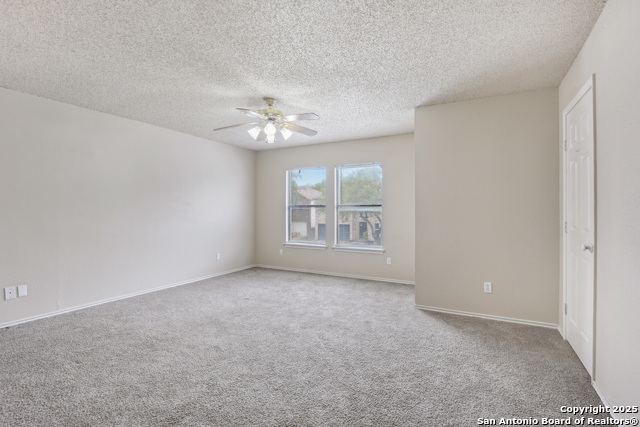 Listing photo id 24 for 2717 Westover