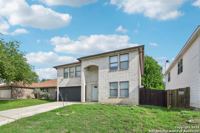 Listing photo id 1 for 2717 Westover