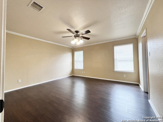 Listing photo id 13 for 8840 Staghorn