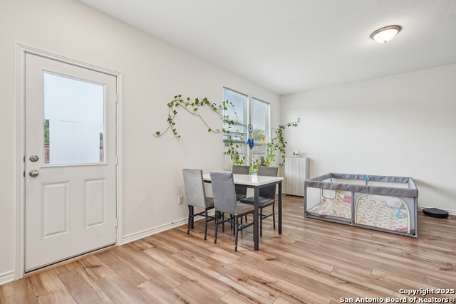 Image 10 of 41 For 10643 Military Dr. Unit 6 W