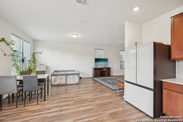 Image 12 of 41 For 10643 Military Dr. Unit 6 W