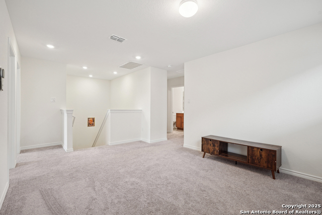 Image 20 of 41 For 10643 Military Dr. Unit 6 W