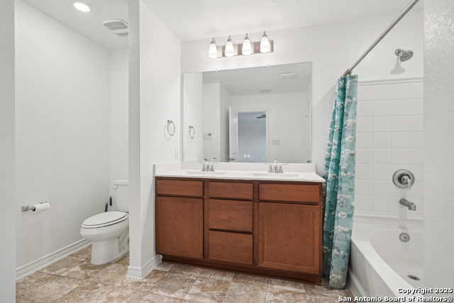 Image 33 of 41 For 10643 Military Dr. Unit 6 W