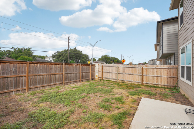 Image 38 of 41 For 10643 Military Dr. Unit 6 W