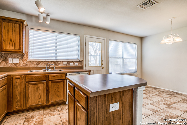 Listing photo id 12 for 11606 Wood Harbor