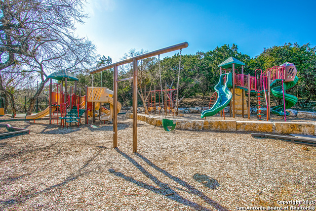 Listing photo id 22 for 11606 Wood Harbor