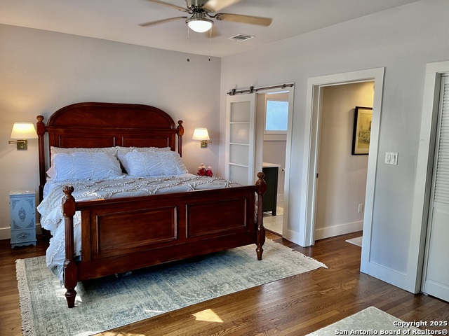 Image 21 of 27 For 612 Mulberry E