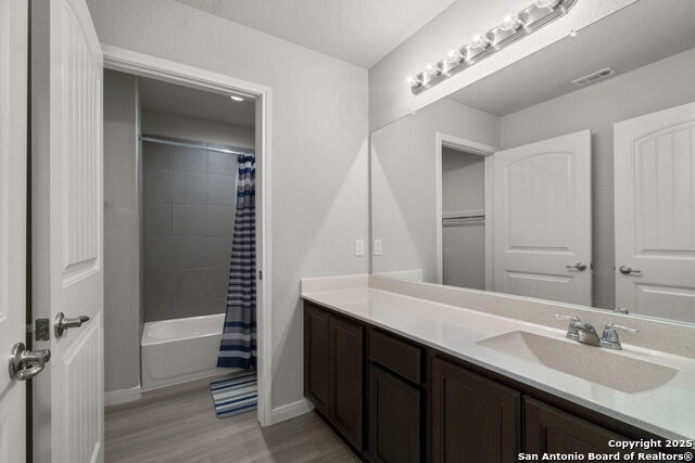 Image 17 of 20 For 5806 Larkspur