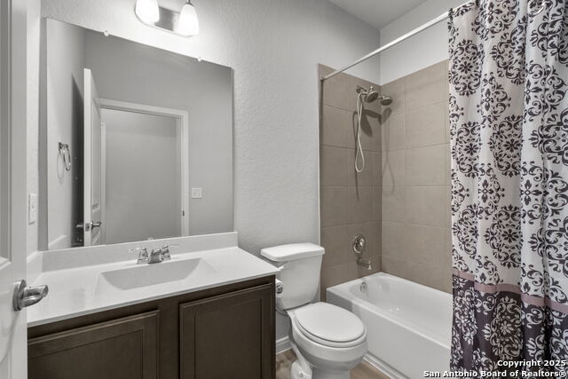 Image 3 of 20 For 5806 Larkspur